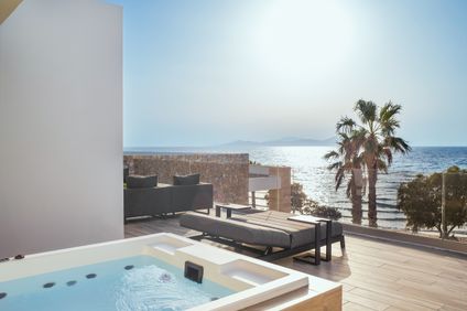 Master Suites Sea View