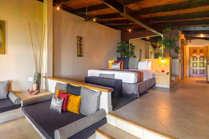 Black Parrot Junior Suite