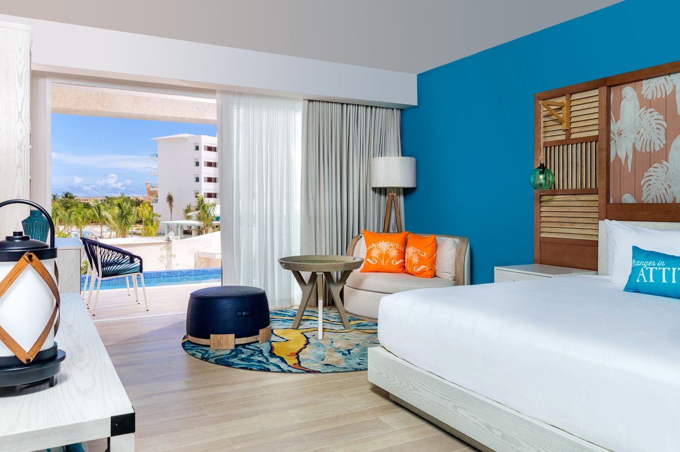 Suite Swim Up