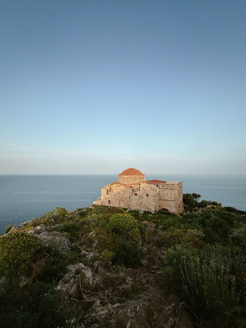 Hoch über dem Meer – die Hagia Sophia von Monemvasia