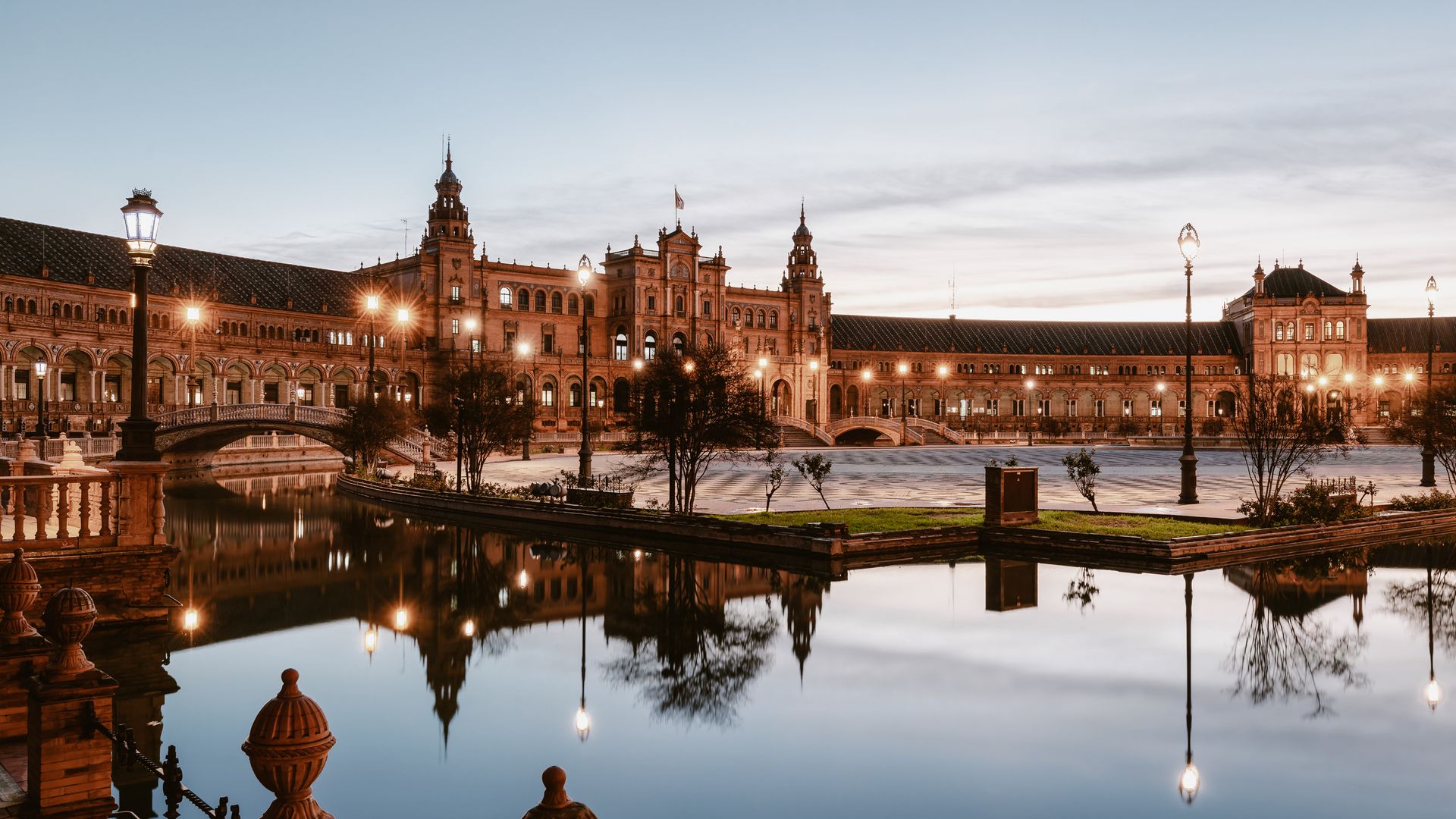 Plaza de España Sevilla – Meisterwerk andalusischer Architektur