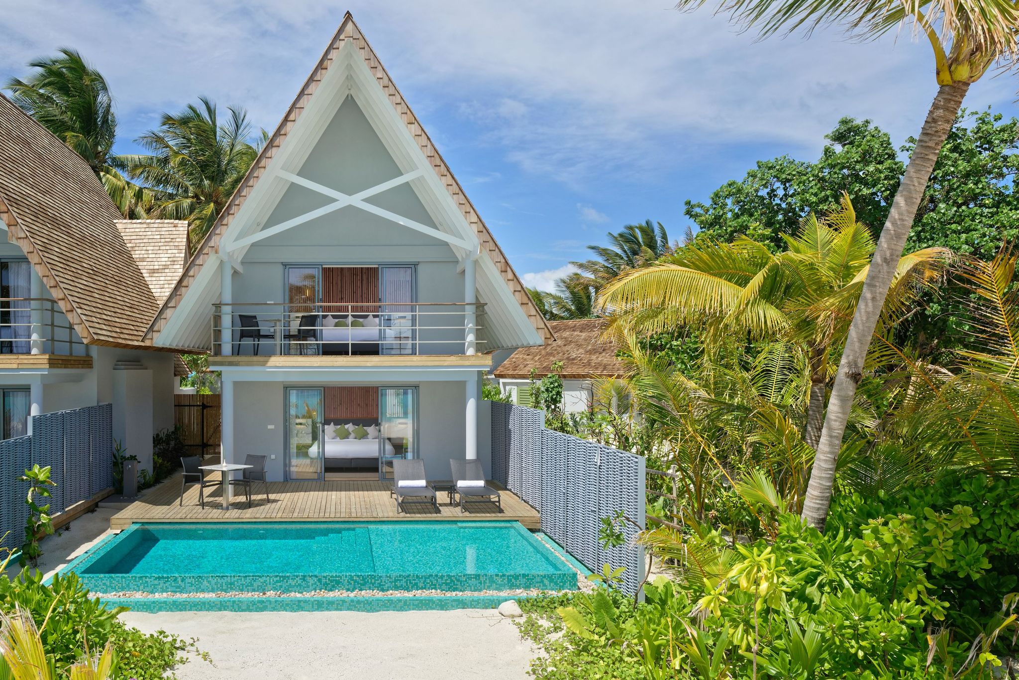 2-bedroom Beach Villa mit Pool