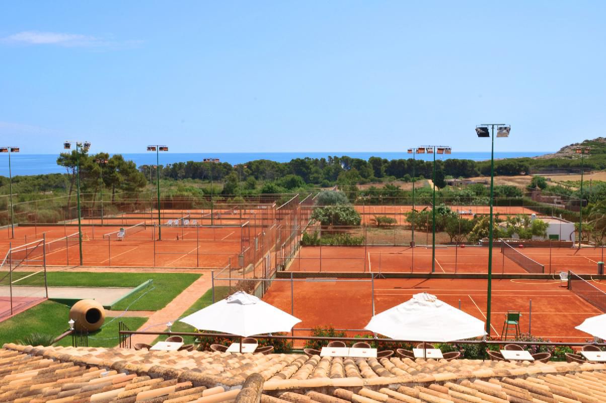 Tennis