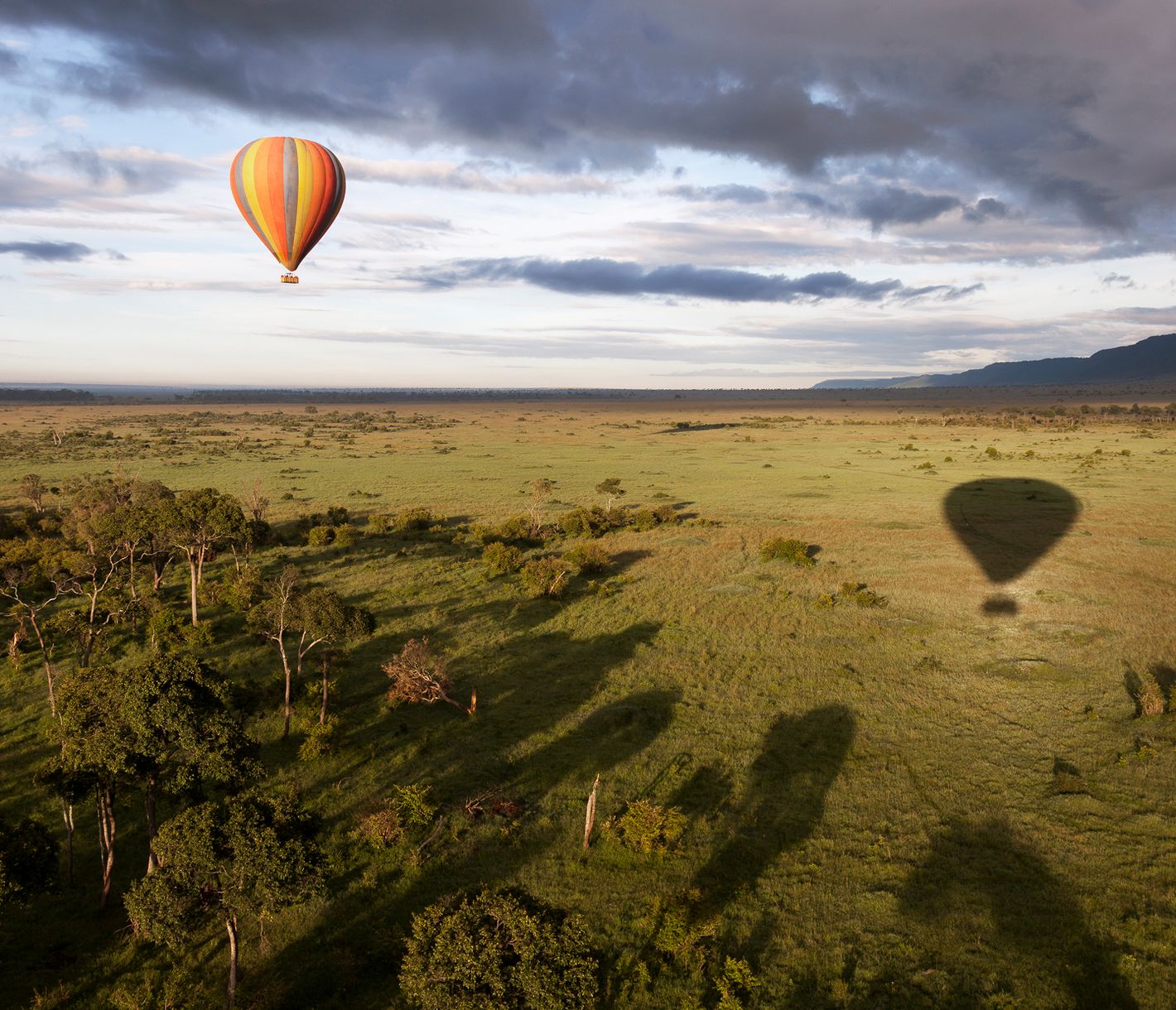 Morgendliche Ballonsafari über die Ebenen der Masai Mara