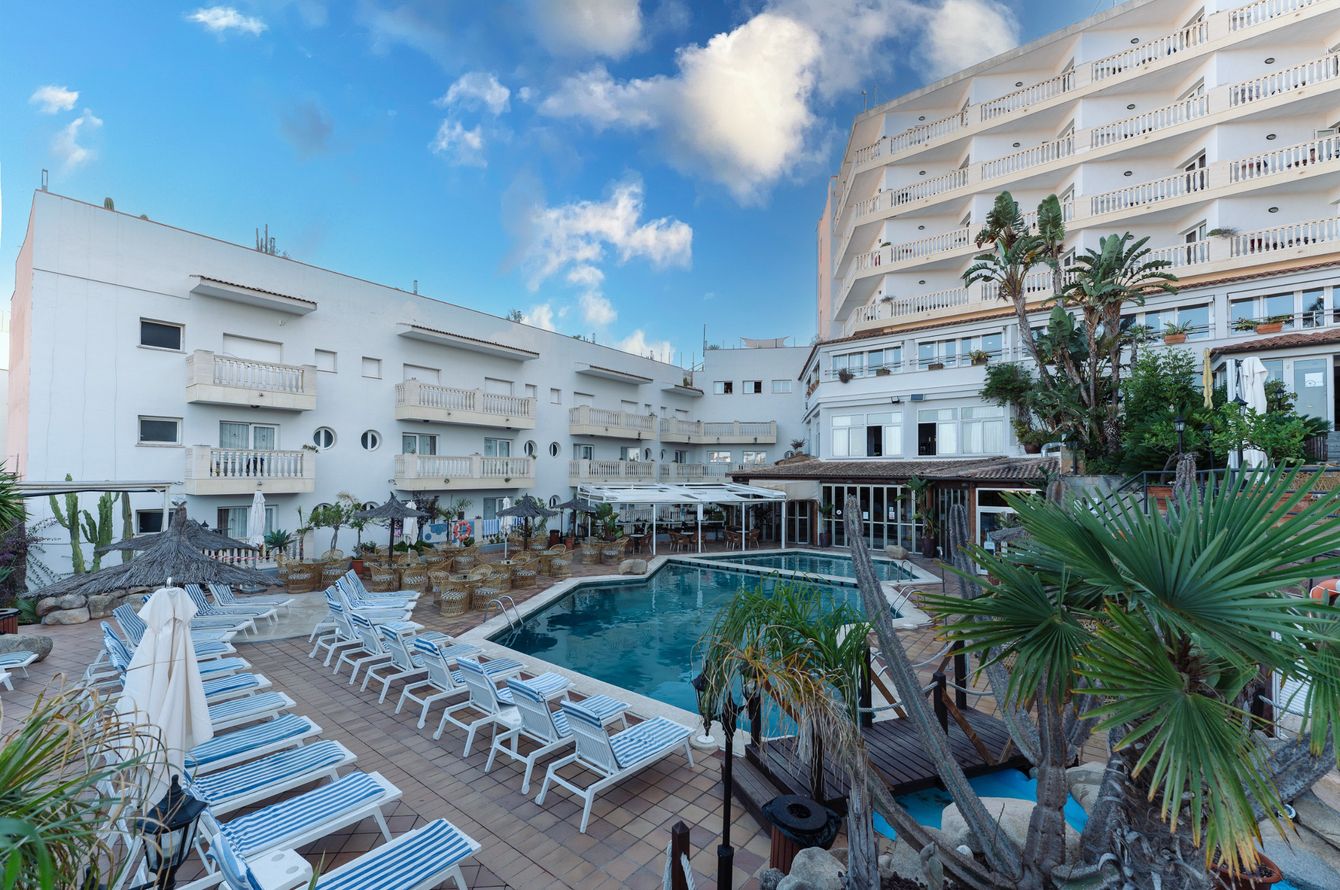 Hotel Alba Seleqtta