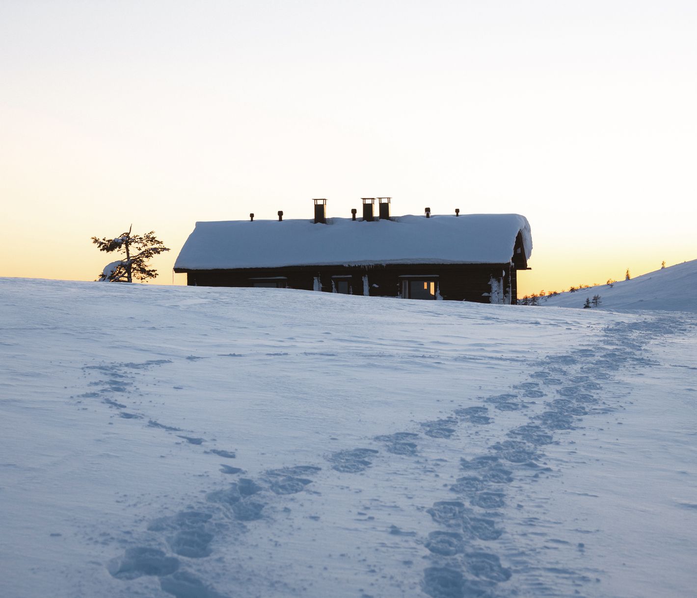 Sonnenuntergang über der Nammalukuru-Hütte