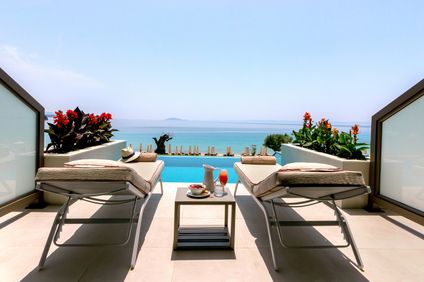 Doppelzimmer Deluxe mit privatem Pool