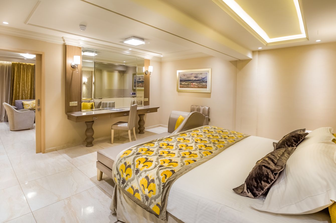 Queen Suite