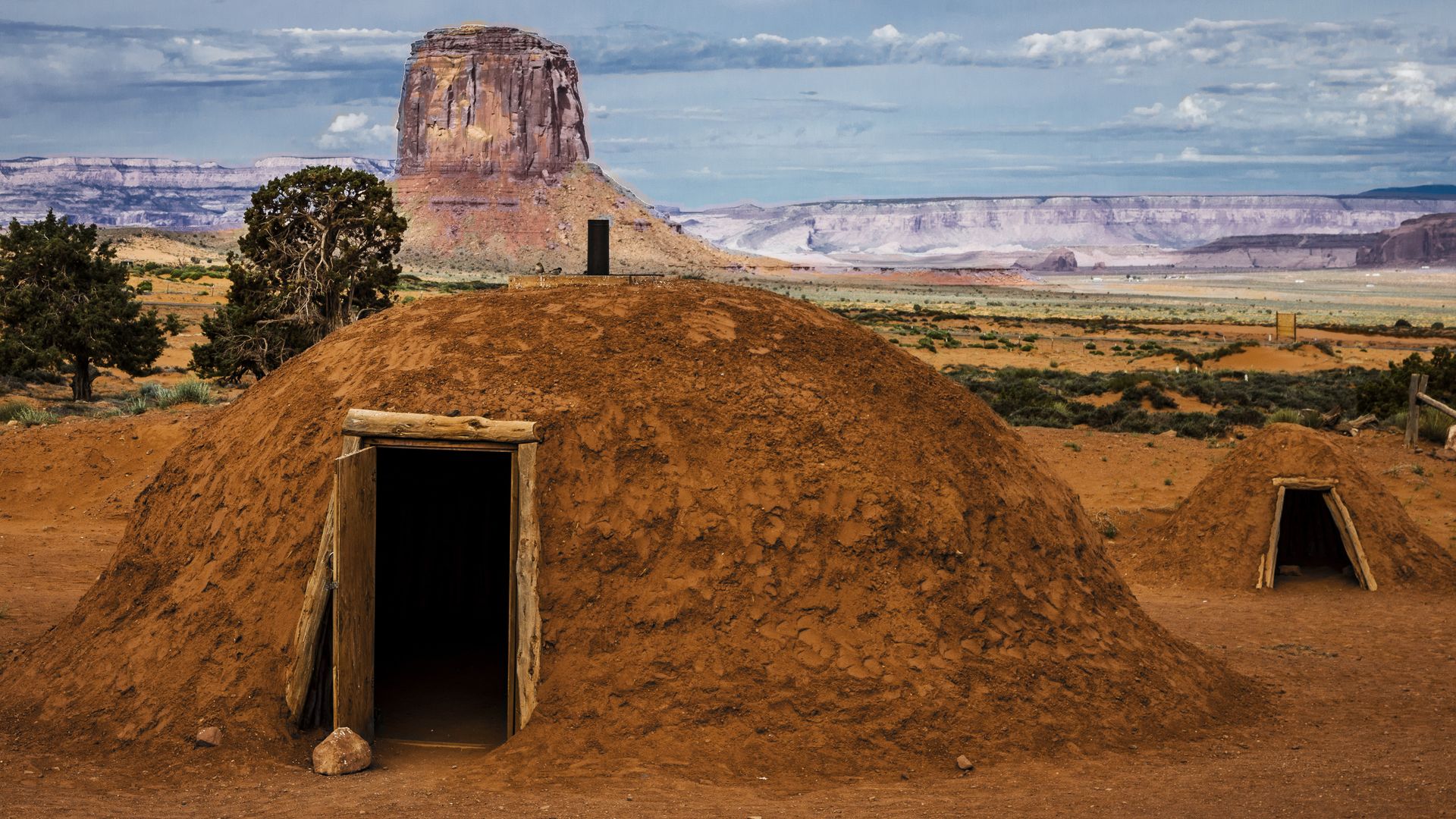 Visite d’un hogan à Monument Valley