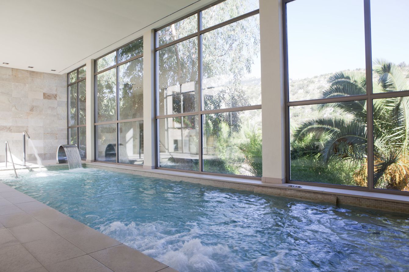 Piscine intérieure