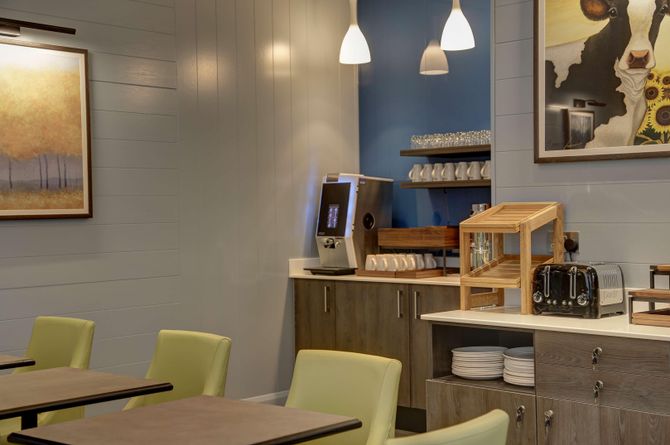 Salle de petit-déjeuner