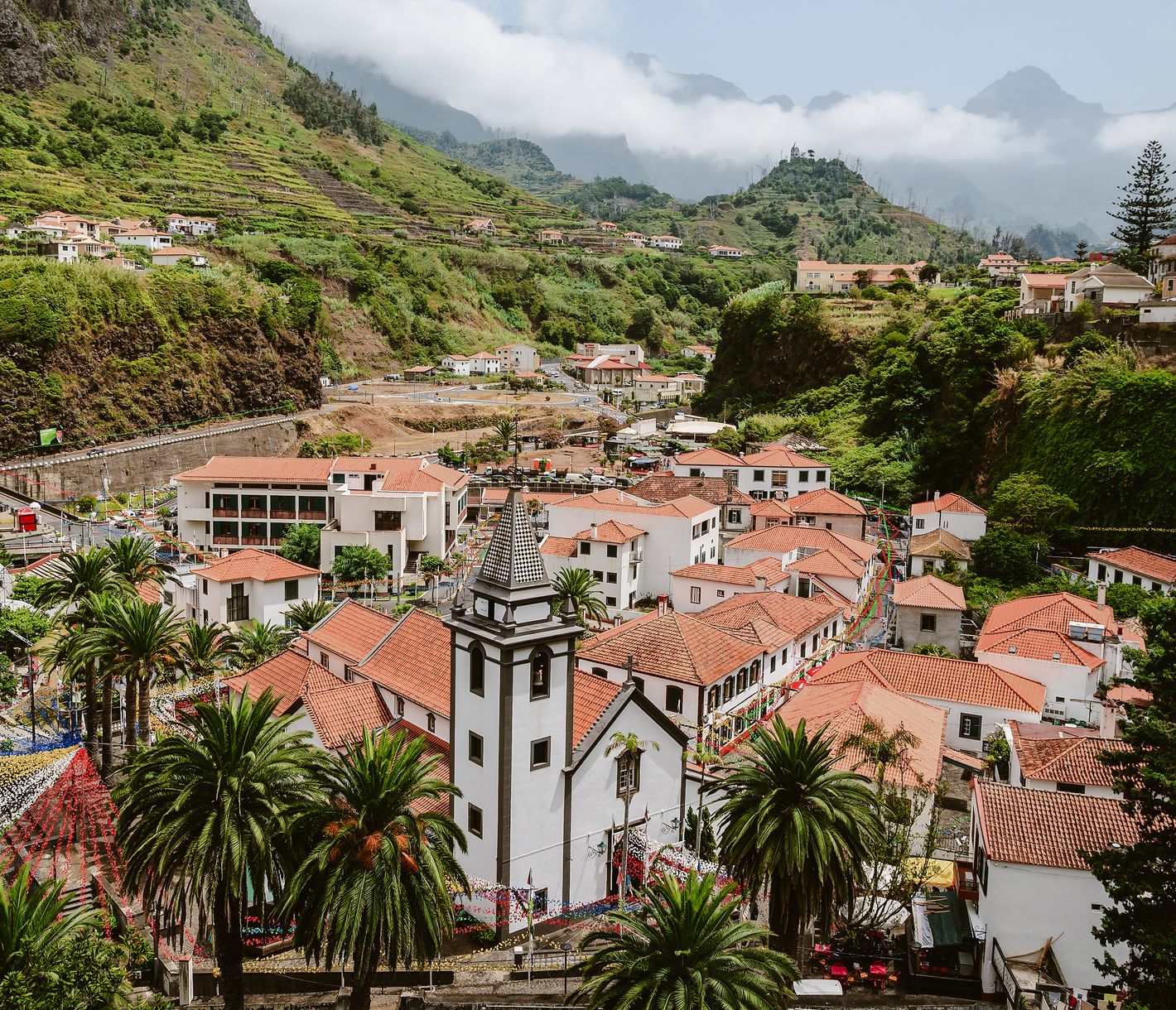 São Vicente: umgeben von Weinbergen und Loorbeerwäldern