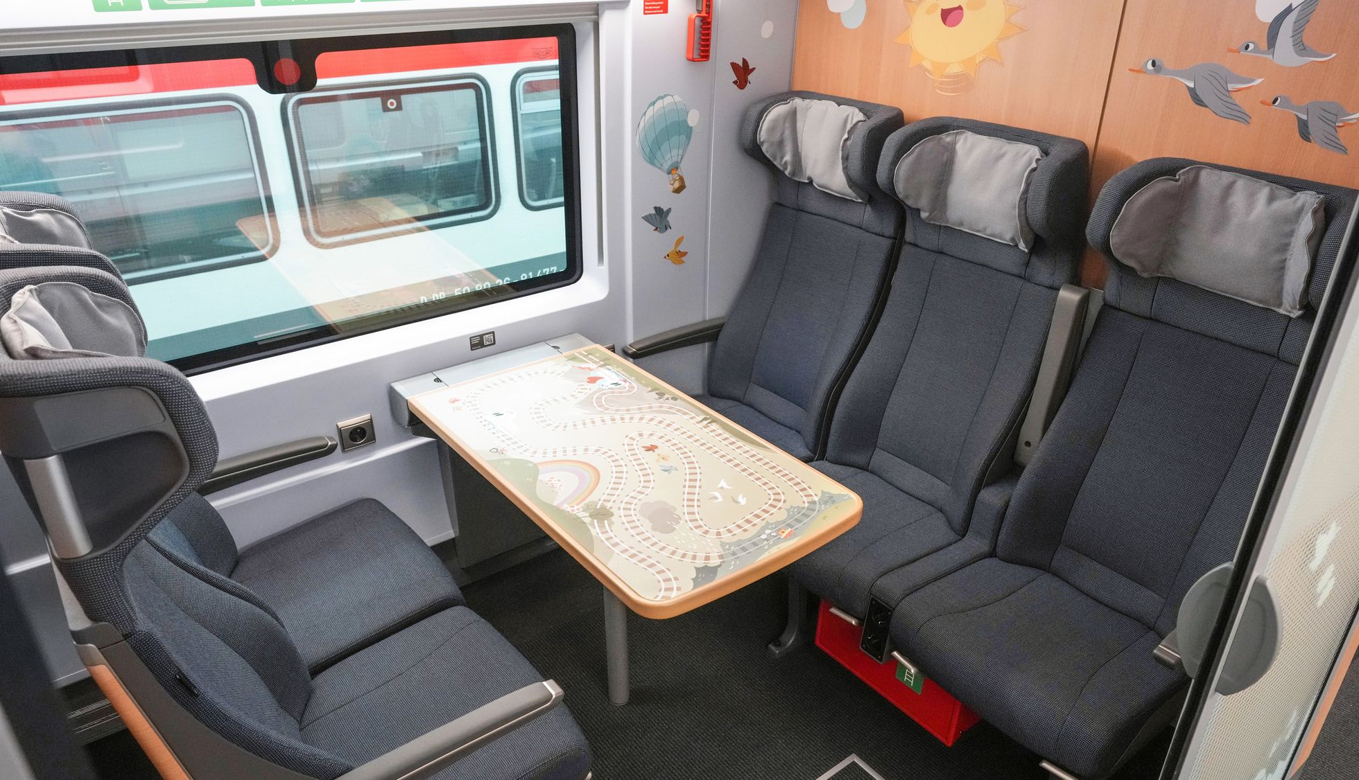 Kinderspielecke im ICE