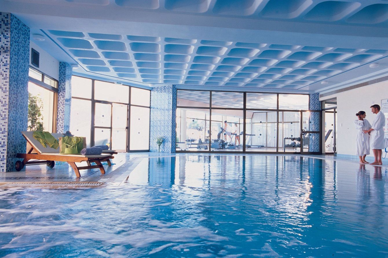 Piscine intérieure