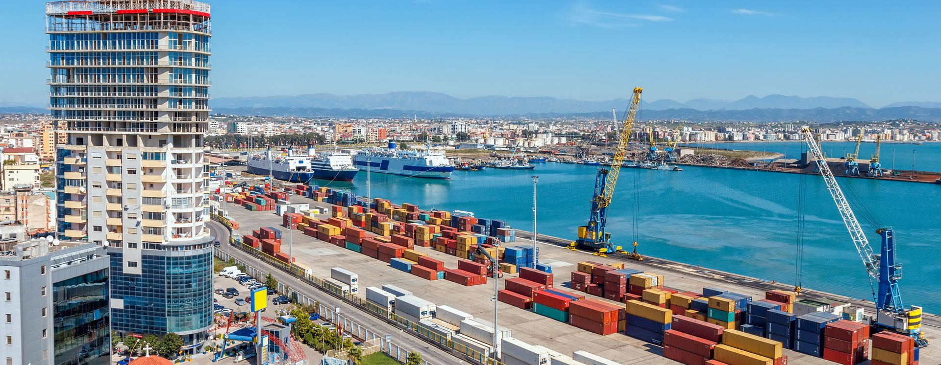 Der Hafen von Durrës