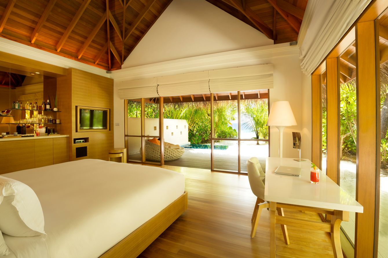 Deluxe Beach Bungalow