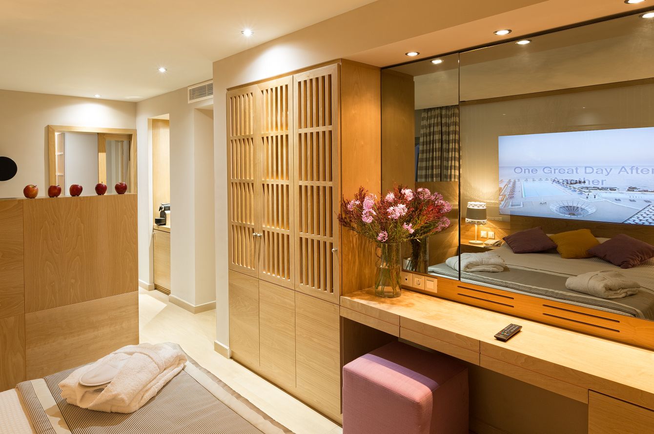 Pool Suite