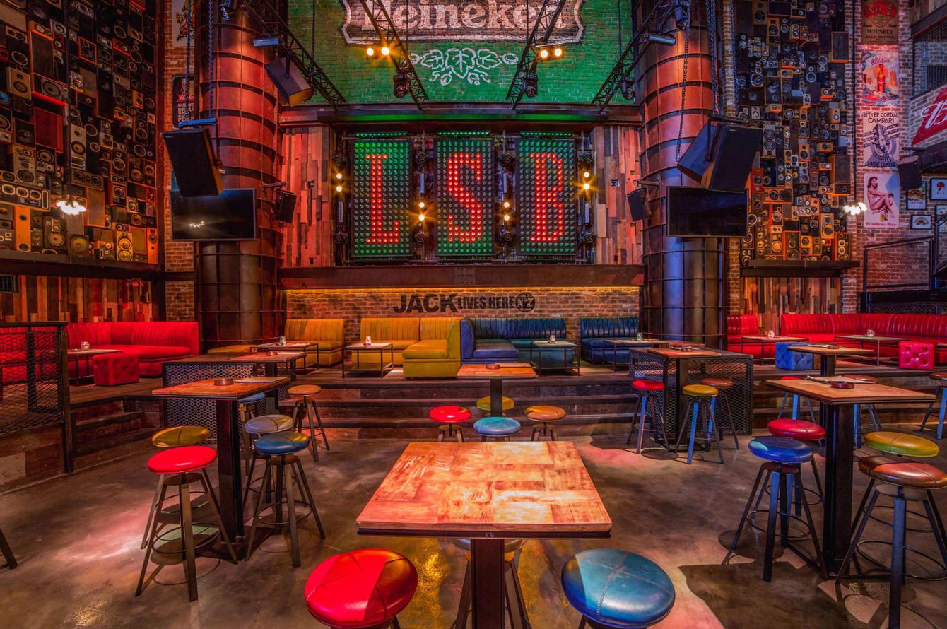 Bar