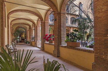 Il Chiostro del Carmine