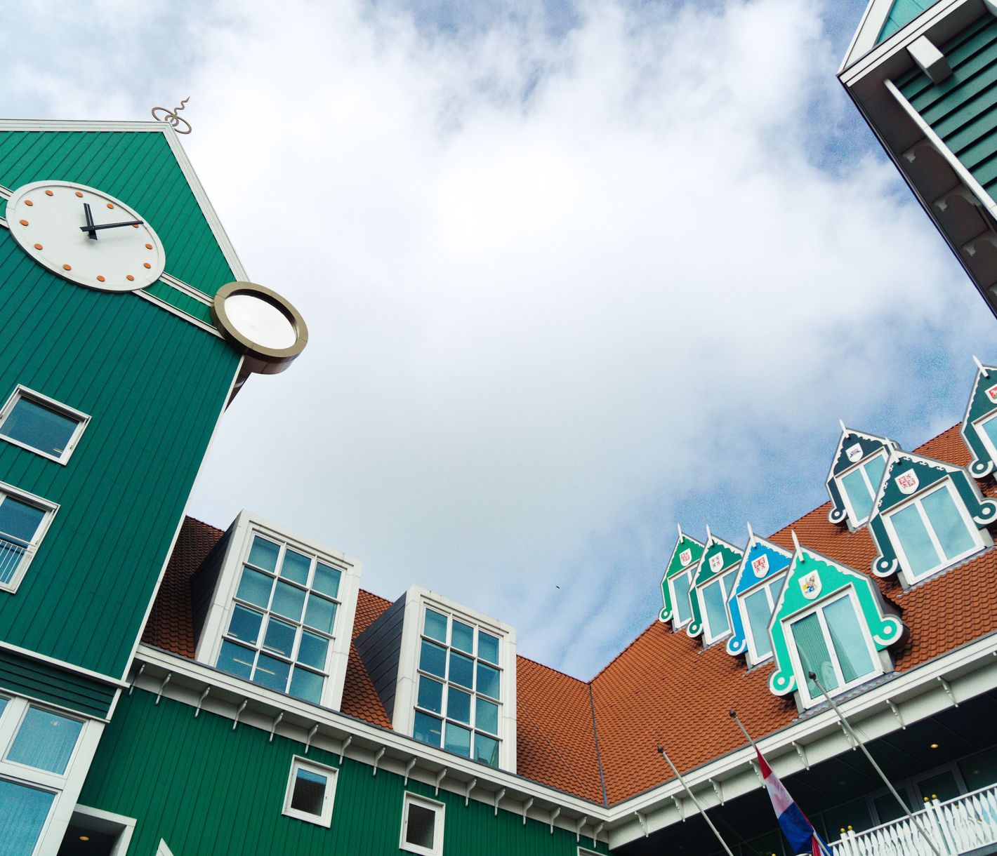 Das Rathaus im Zentrum von Zaandam, Provinz Noord-Holland