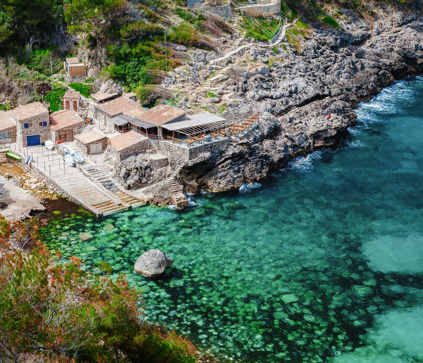 Der idyllische Strand von Cala de Deià