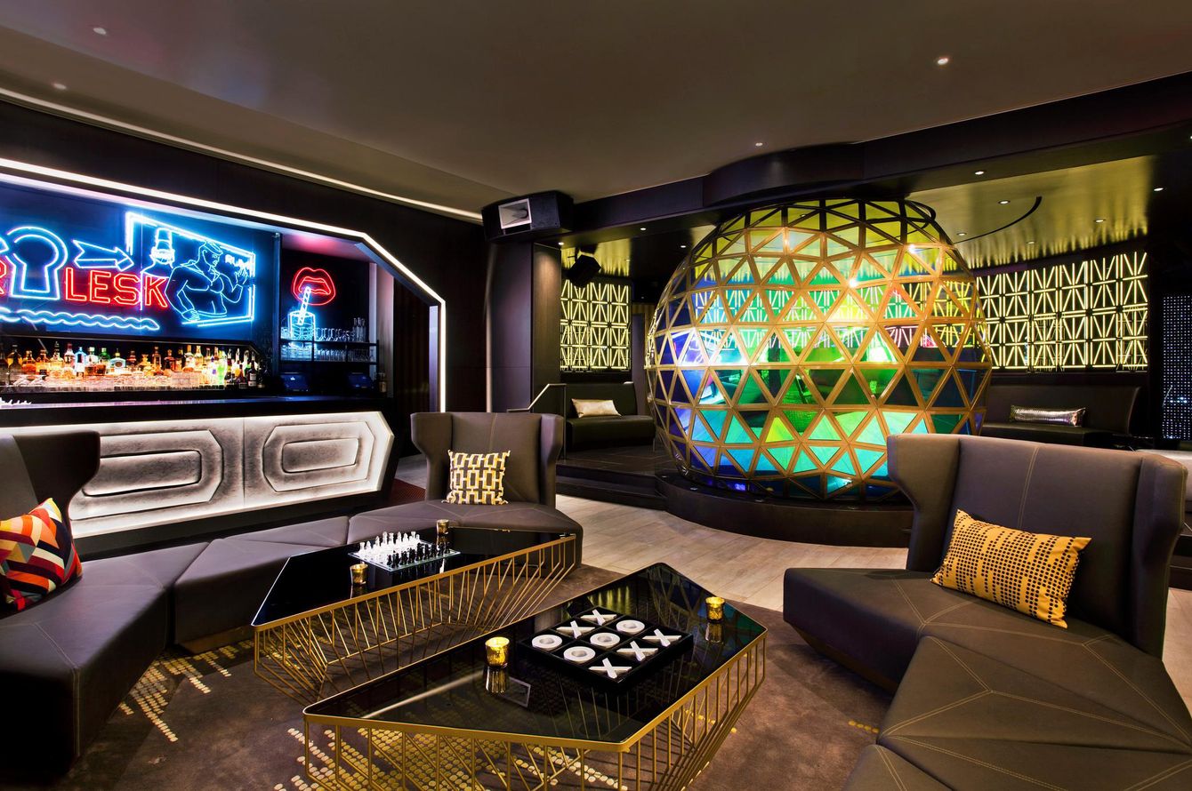 Bar
