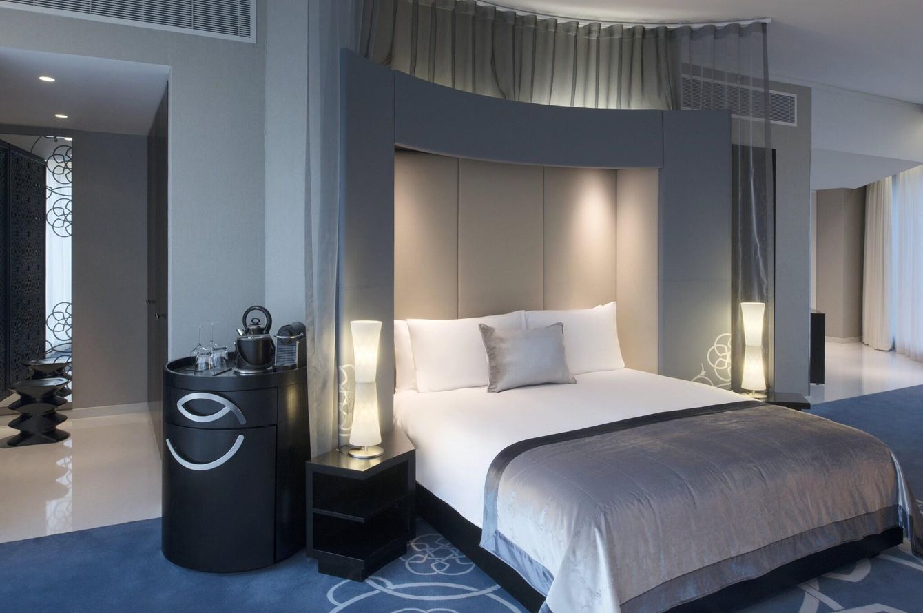 Cool Corner Suite