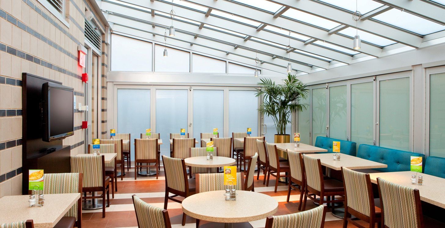Salle de petit déjeuner