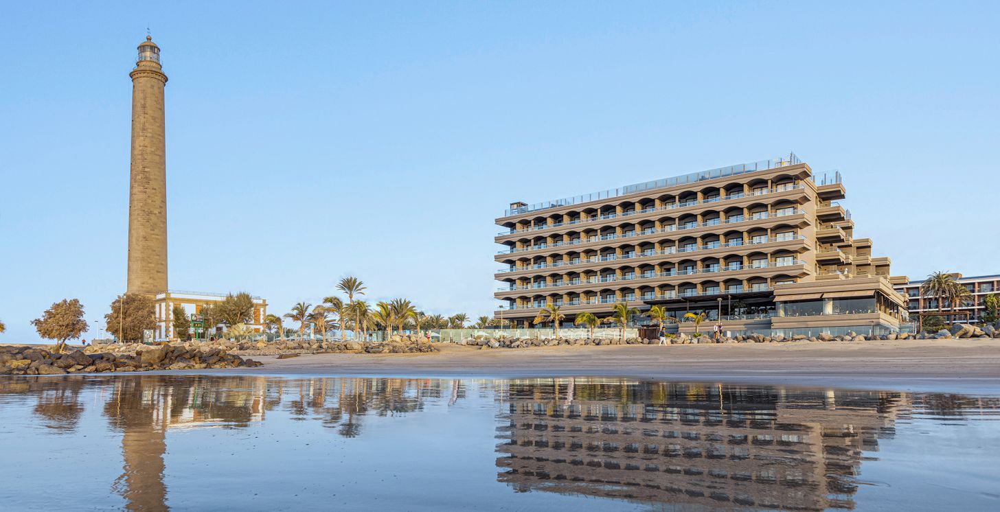 Hotel Faro, a Lopesan Collection Hotel