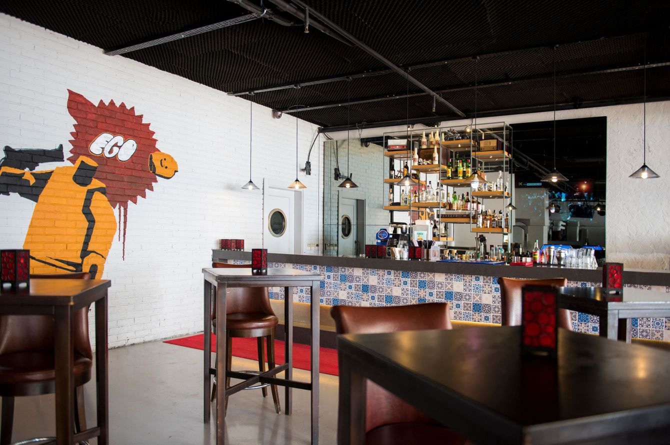 Bar