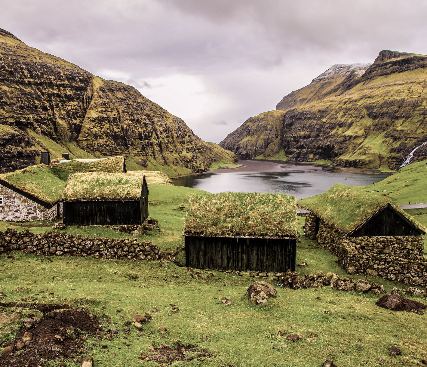 Grasdachhäuser und eine einzigartige Atmosphäre