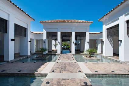 Estepona Hotel & Spa Resort