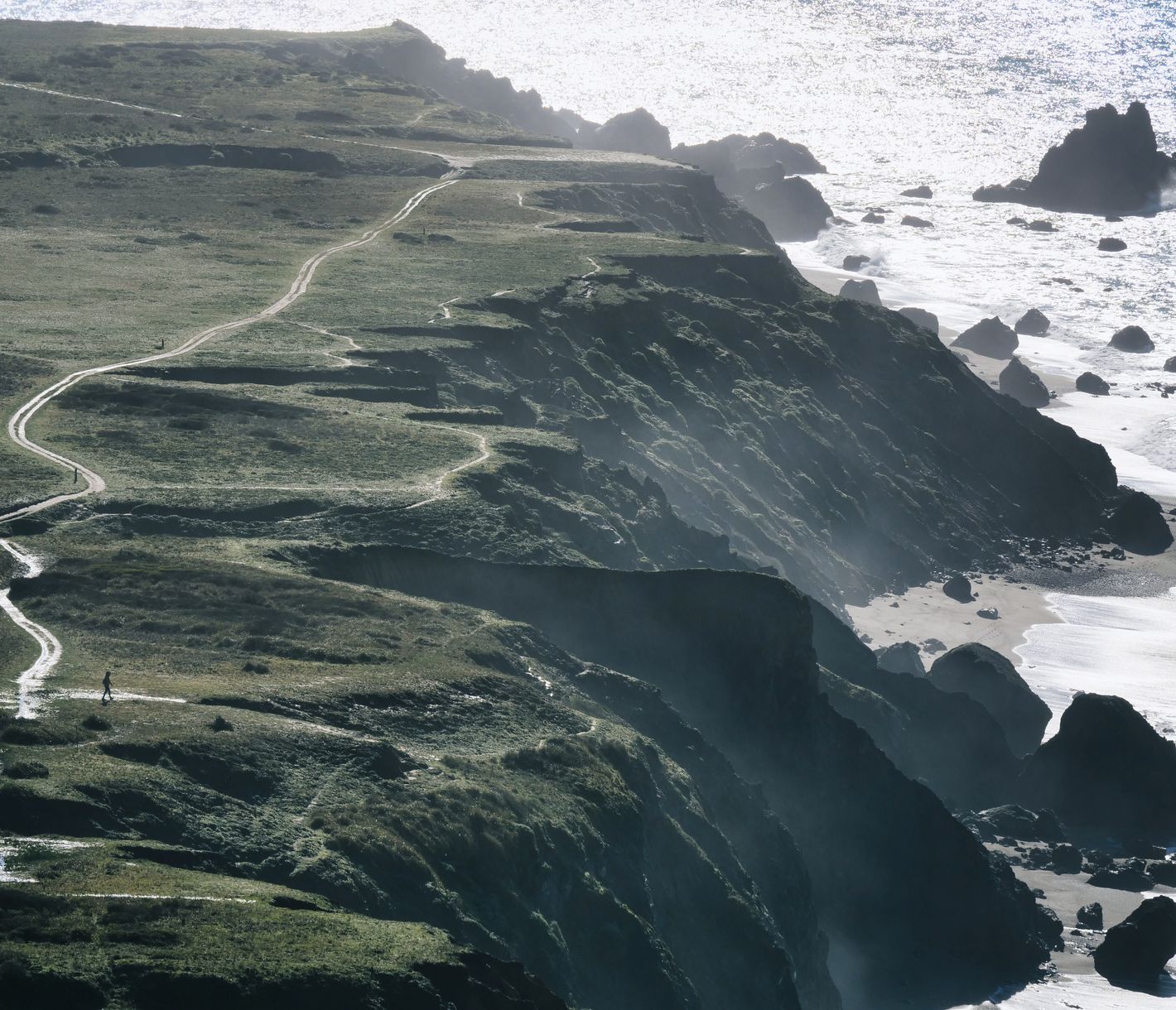Der Sonoma Coast State Park ist für seine zerklüftete Küstenlinie mit ihren abgeschiedenen Buchten bekannt.