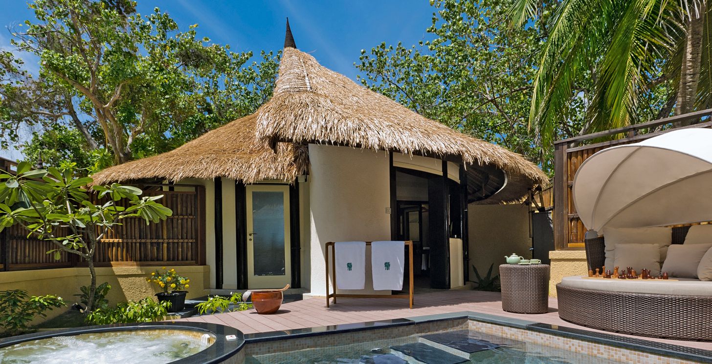 Beachfront Pool Villa