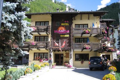 Hotel Bärgsunnu Saas-Grund