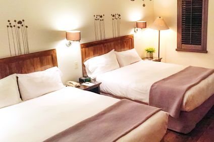 Lakeside Room 2 Queen