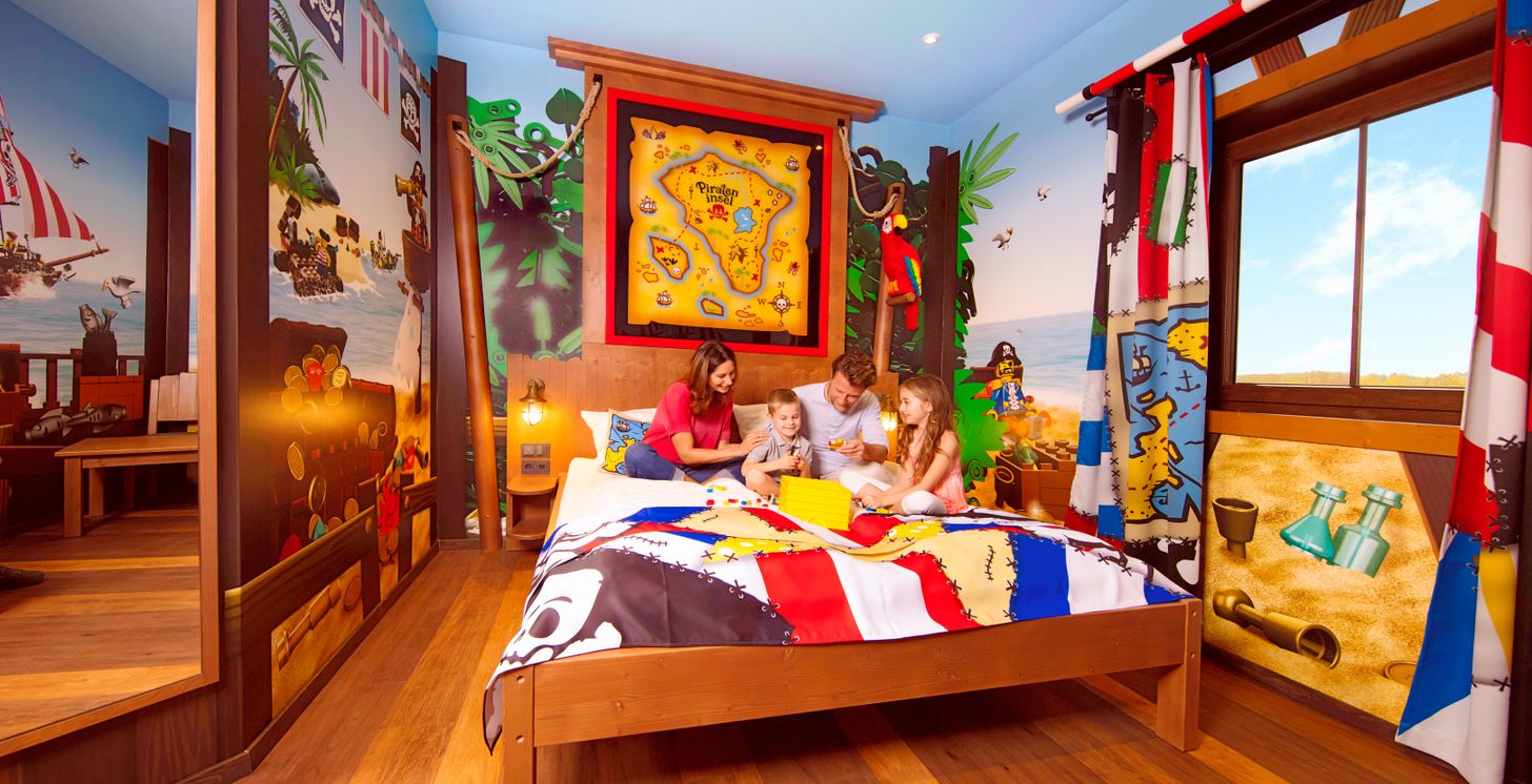 Pirateninsel Zimmer // ©LEGOLAND® Deutschland Resort