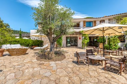 Domaine Santa Giulia Palace