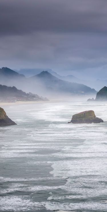 Oregon Reisen - Die Route entlang der Oregon Coast bleibt einem durch ihre spektakulären Aussichten auf den Pazifik in Erinnerung.