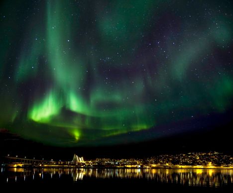 Nordlichter über Tromsø