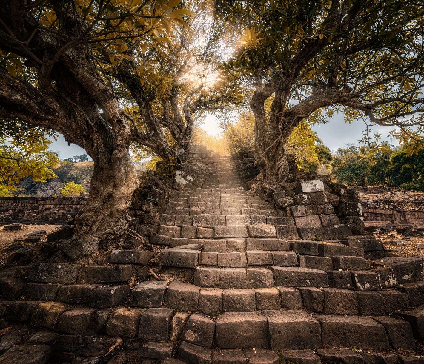 Der Vat Phou ist eine sehenswerte, mystische Khmer-Tempelruine in Südlaos.