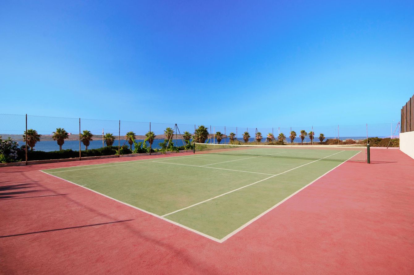Tennis