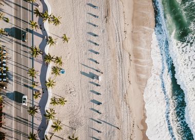 Die Strandpromenade von Fort Lauderdale aus der Vogelperspektive