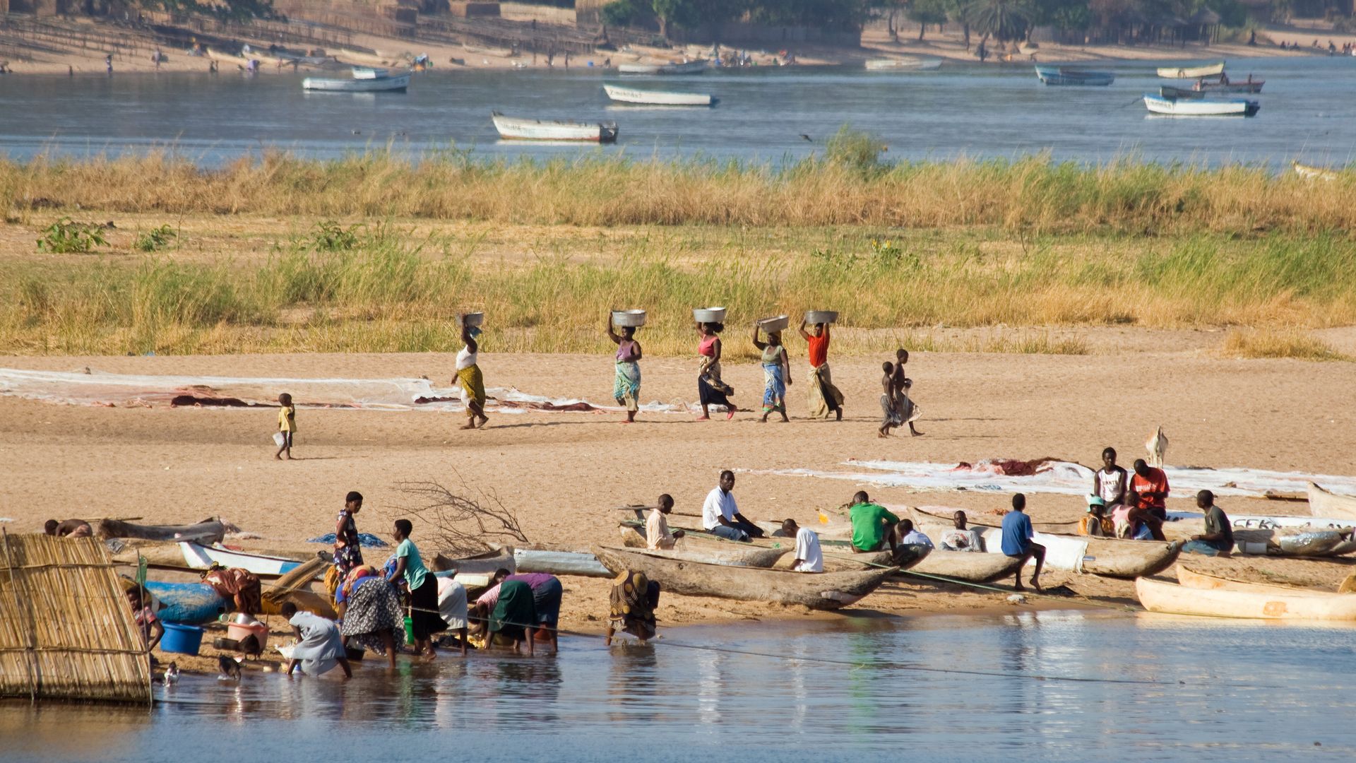 Überall finden Sie Alltagsszenen aus einer anderen Zeit, die Sie in eine Welt eintauchen lassen, die unseren westlichen Massstäben entgegengesetzt ist.