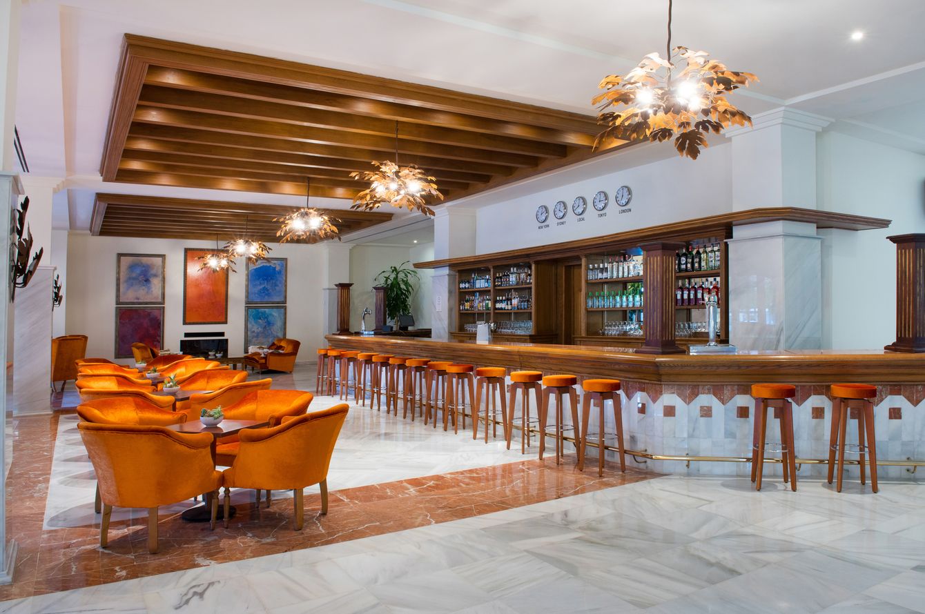 Bar
