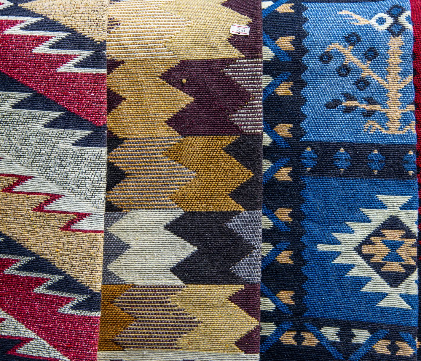 Handgefertigte Teppiche in Mzcheta