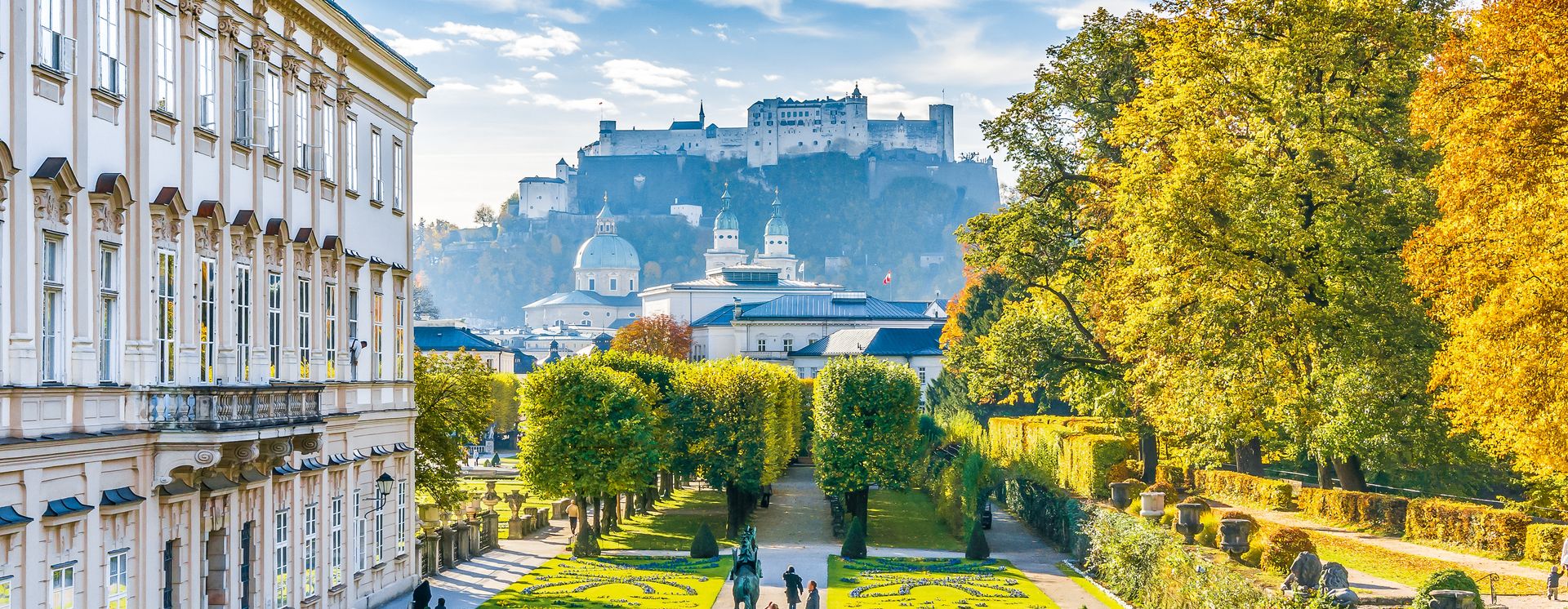 Mirabellgärten im Sommer
