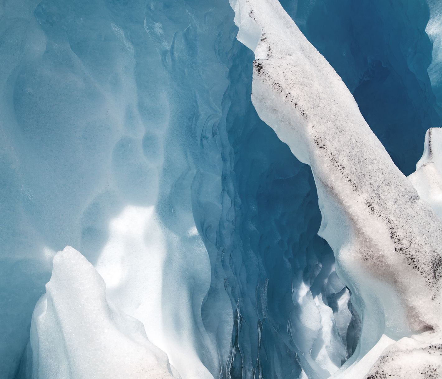 Glace éternelle, au glacier Nigardsbreen, parc national de Jostedalsbreen