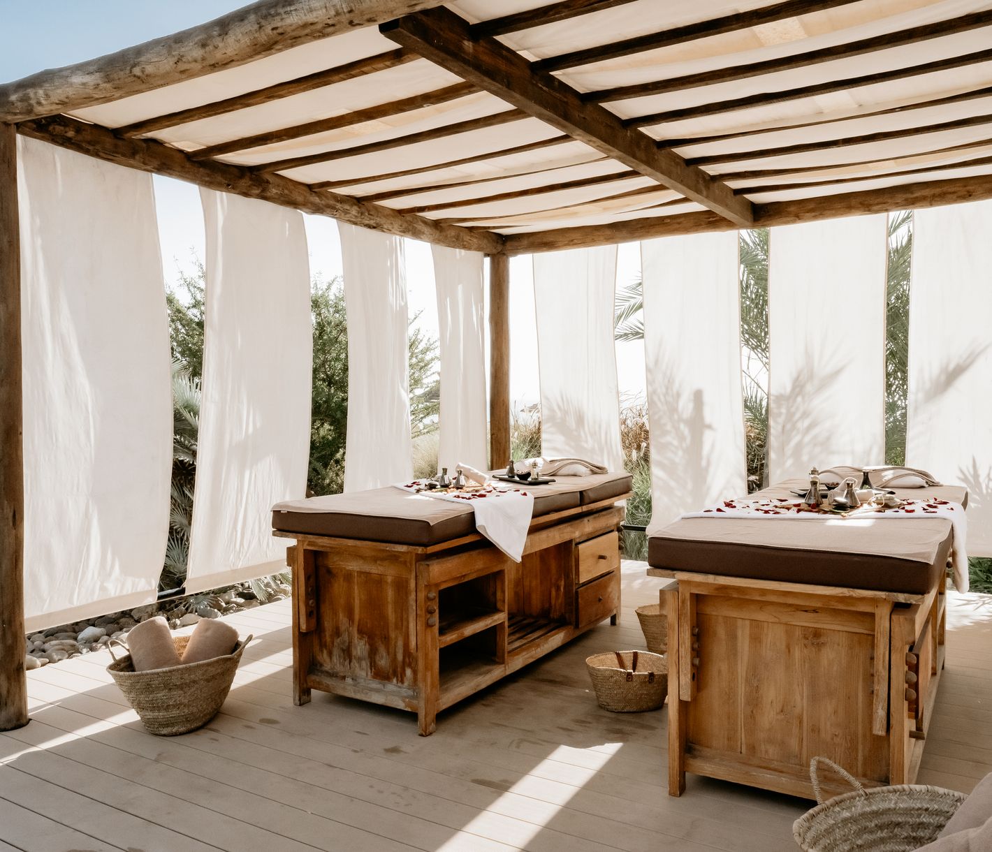 Outdoor-Massage beim Paradis Plage