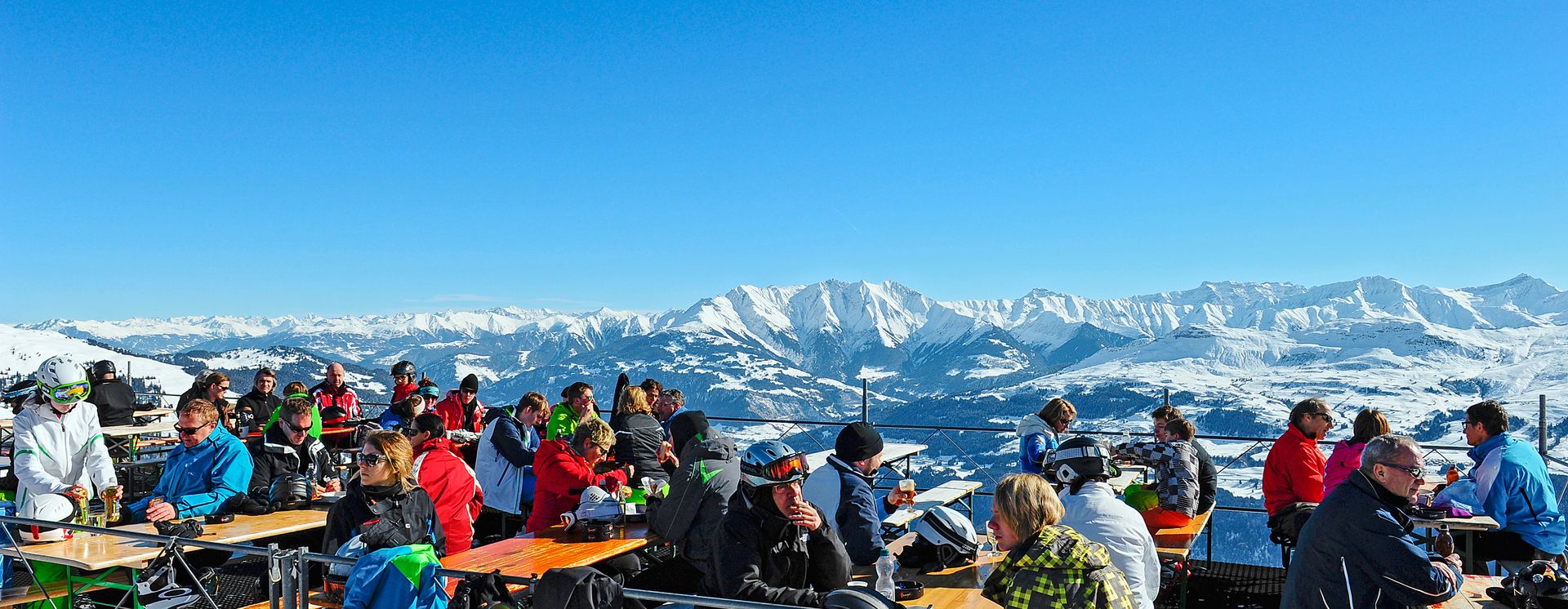 Bergpanorama im Skigebiet Brigels